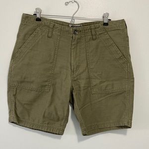 Express Men’s Modern Fit Short - 31